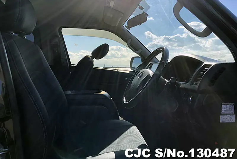 2017 Toyota / Hiace Stock No. 130487