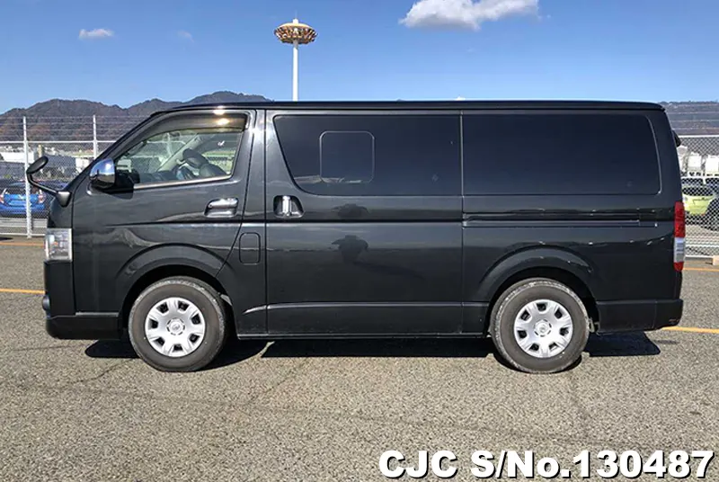 2017 Toyota / Hiace Stock No. 130487