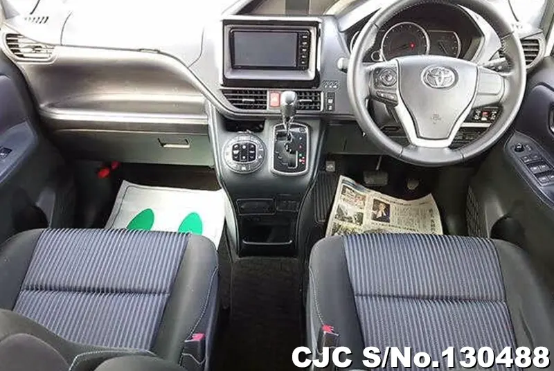 2015 Toyota / Voxy Stock No. 130488