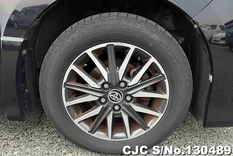 2015 Toyota / Voxy Stock No. 130489