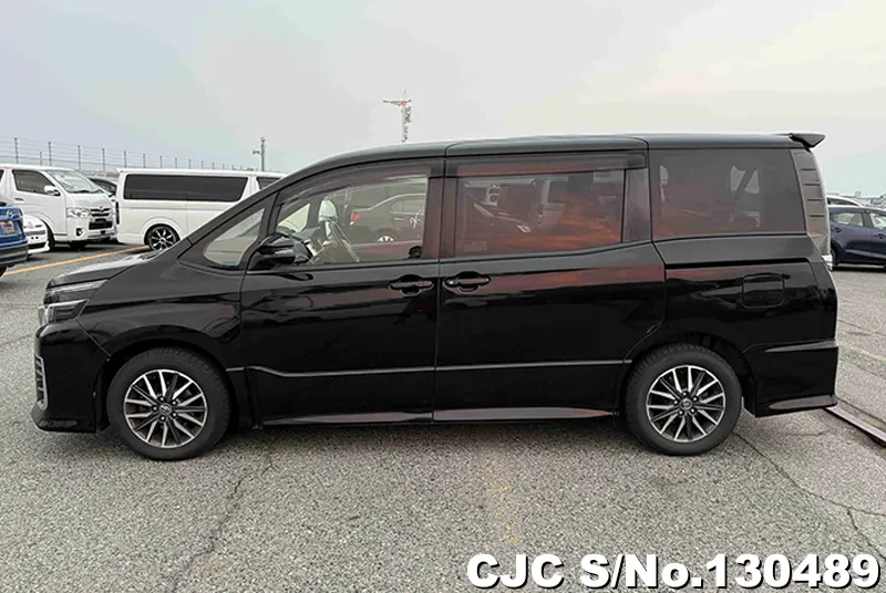 2015 Toyota / Voxy Stock No. 130489