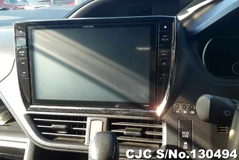 2015 Toyota / Voxy Stock No. 130494