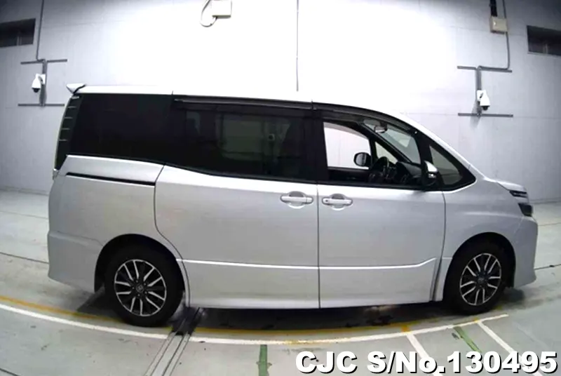 2015 Toyota / Voxy Stock No. 130495