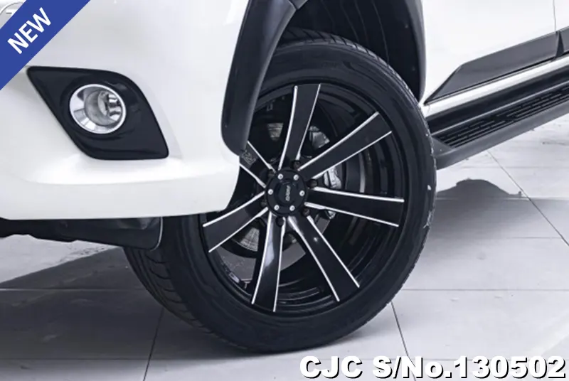 2017 Toyota / Hilux / Revo Stock No. 130502