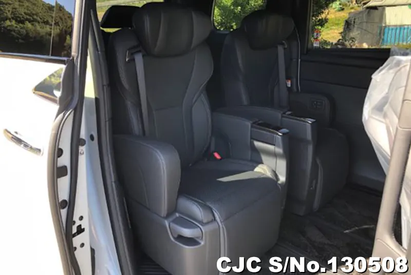 2025 Toyota / Alphard Stock No. 130508