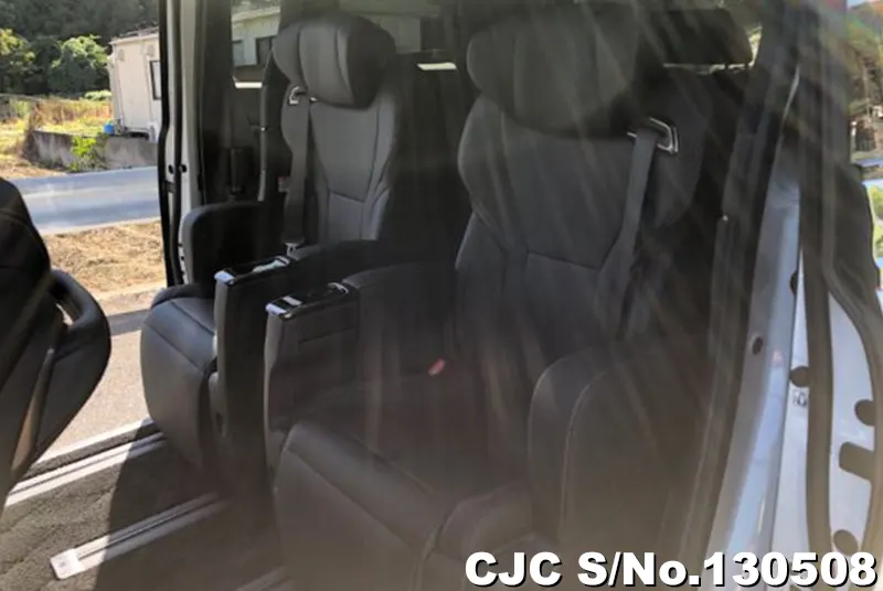 2025 Toyota / Alphard Stock No. 130508