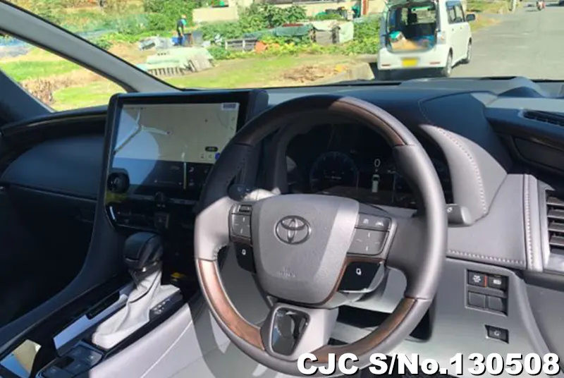 2025 Toyota / Alphard Stock No. 130508