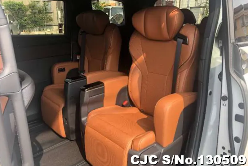 2025 Toyota / Vellfire Stock No. 130509