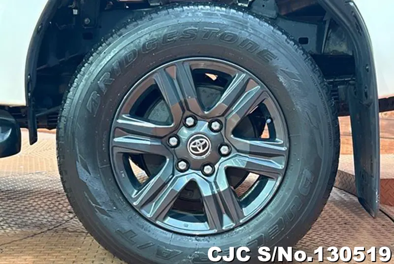 2020 Toyota / Hilux Stock No. 130519