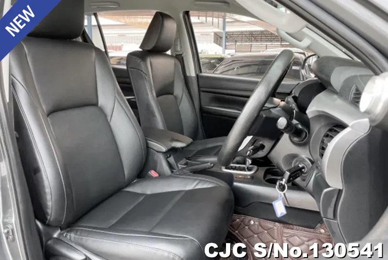 2016 Toyota / Hilux / Revo Stock No. 130541