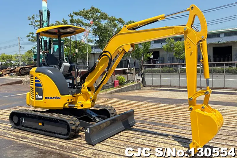 2020 Komatsu / PC35MR Mini Excavator PC35MR-5