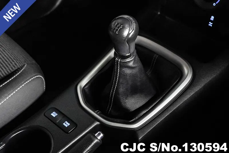 2021 Toyota / Hilux / Revo Stock No. 130594