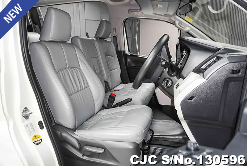 2020 Toyota / Hiace / Commuter Stock No. 130596