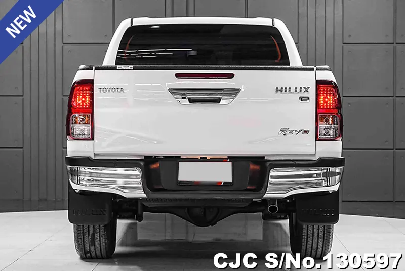 2019 Toyota / Hilux / Revo Stock No. 130597