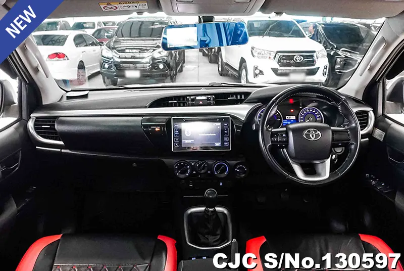2019 Toyota / Hilux / Revo Stock No. 130597