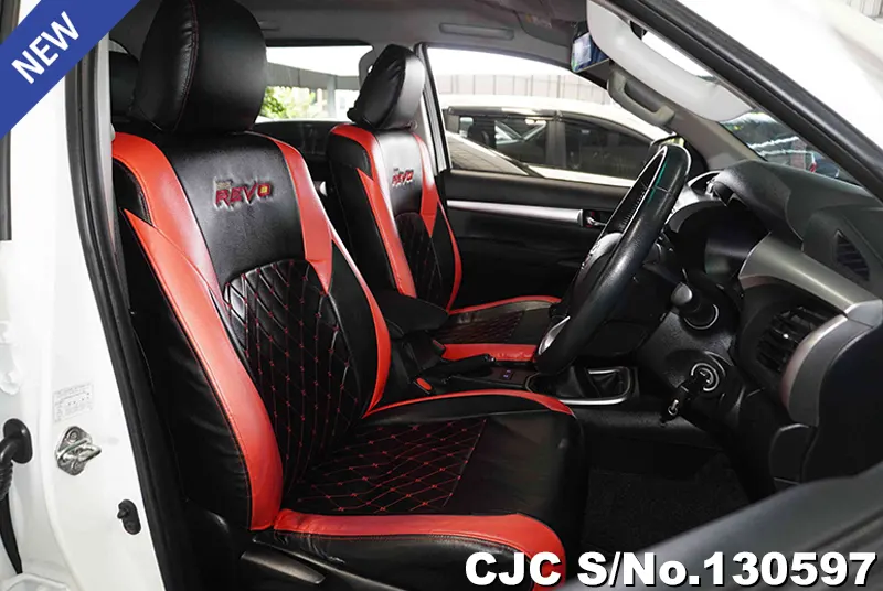 2019 Toyota / Hilux / Revo Stock No. 130597
