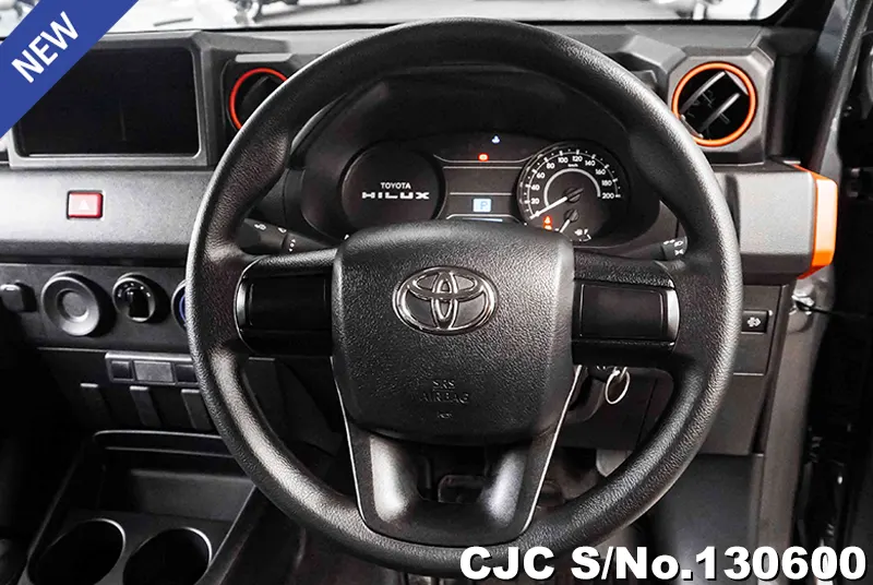 2025 Toyota / Hilux / Champ Stock No. 130600