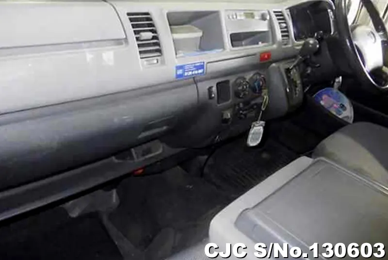 2006 Toyota / Hiace Stock No. 130603