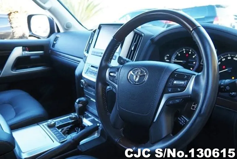 2017 Toyota / Land Cruiser Stock No. 130615