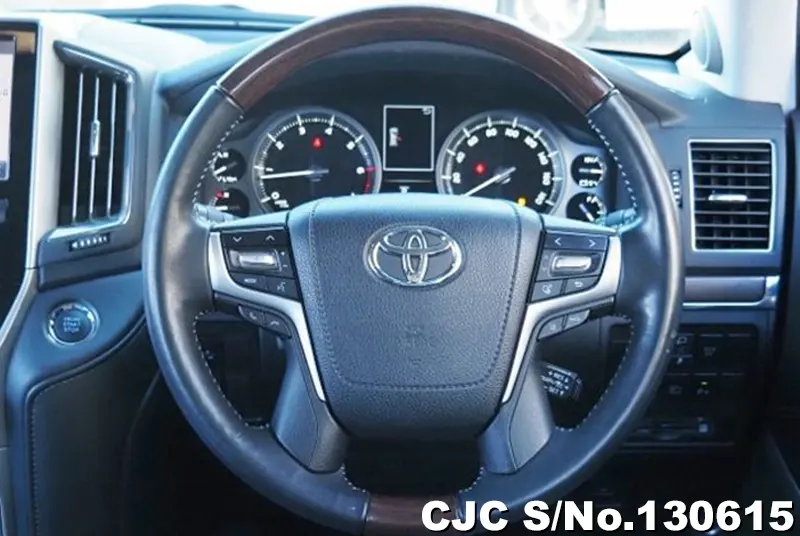 2017 Toyota / Land Cruiser Stock No. 130615