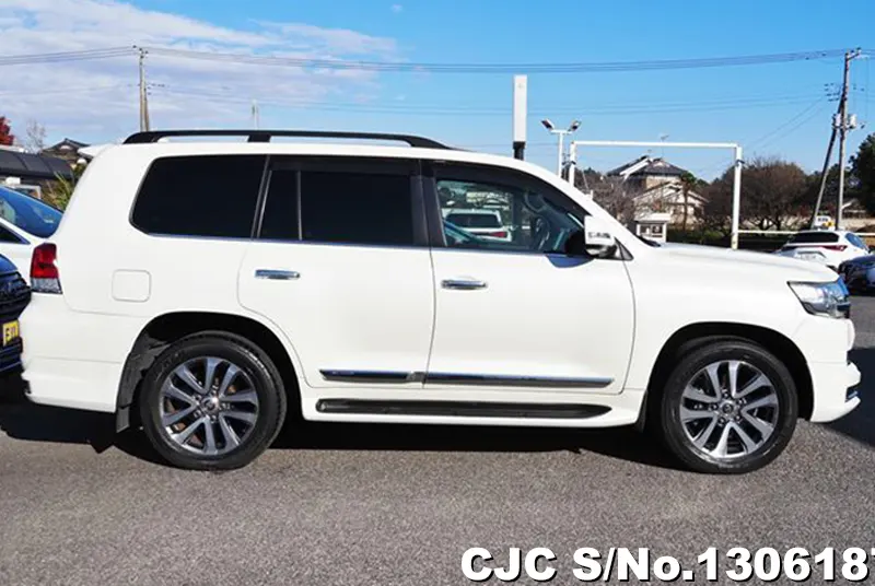 2017 Toyota / Land Cruiser Stock No. 130618