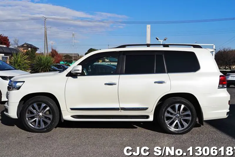 2017 Toyota / Land Cruiser Stock No. 130618