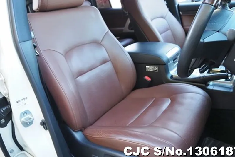 2017 Toyota / Land Cruiser Stock No. 130618