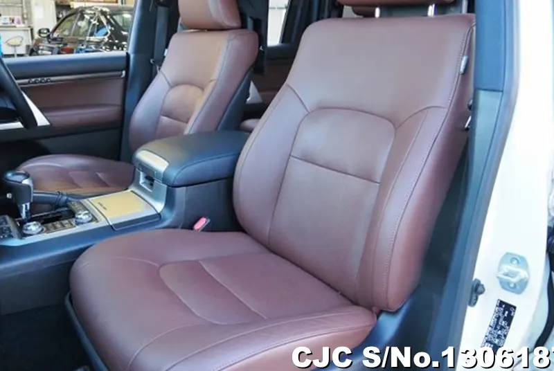 2017 Toyota / Land Cruiser Stock No. 130618