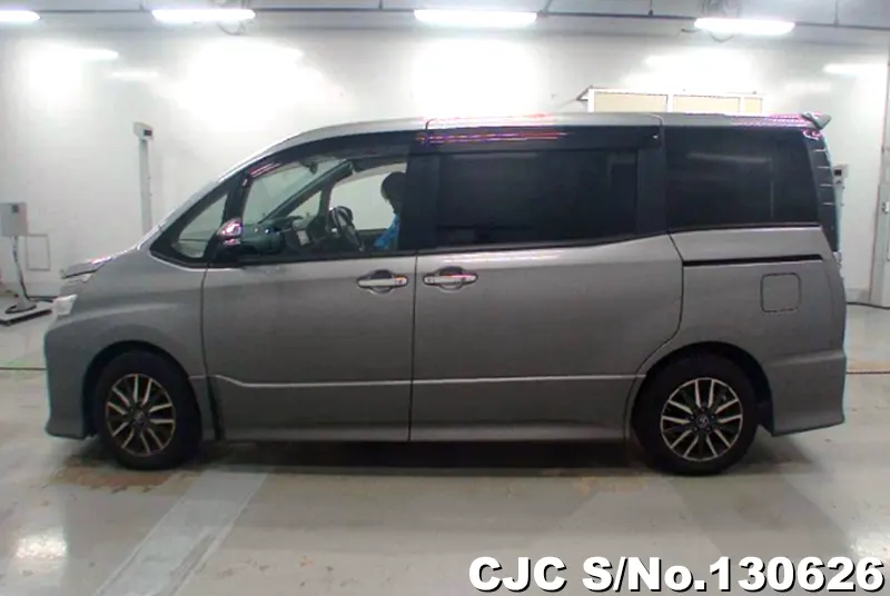 2015 Toyota / Voxy Stock No. 130626