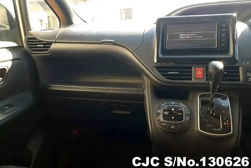 2015 Toyota / Voxy Stock No. 130626