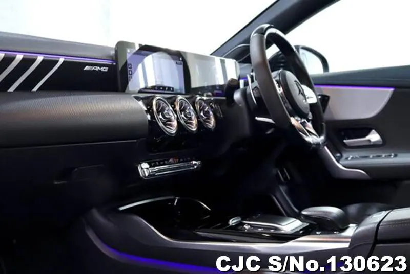 2021 Mercedes Benz / CLA Class Stock No. 130630