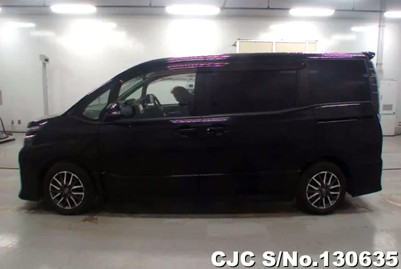 2015 Toyota / Voxy Stock No. 130635