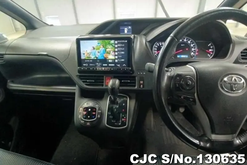 2015 Toyota / Voxy Stock No. 130635