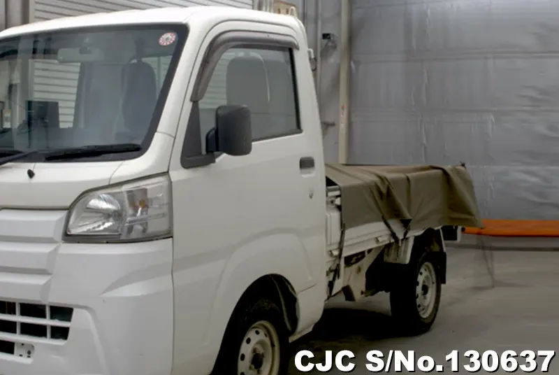 2017 Daihatsu / Hijet Stock No. 130637