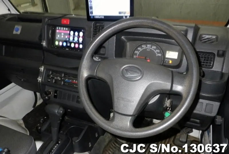 2017 Daihatsu / Hijet Stock No. 130637