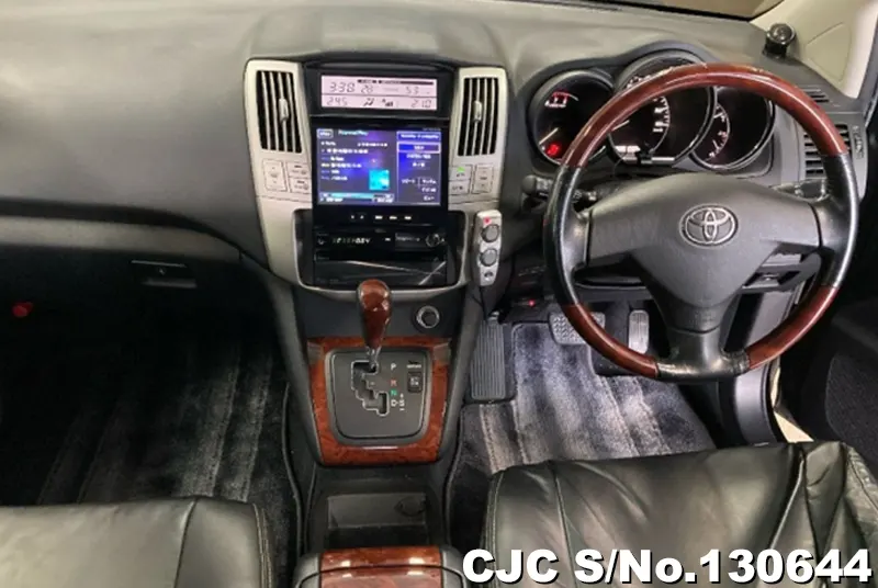2010 Toyota / Harrier Stock No. 130644