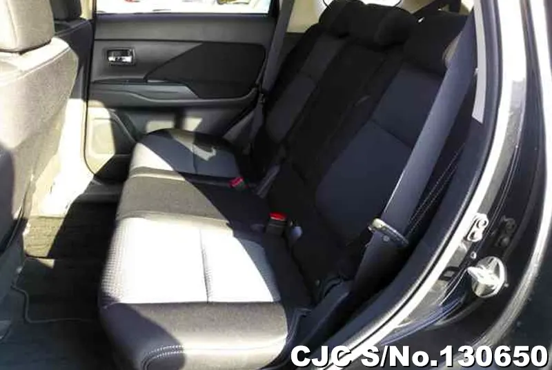 2016 Mitsubishi / Outlander Stock No. 130650