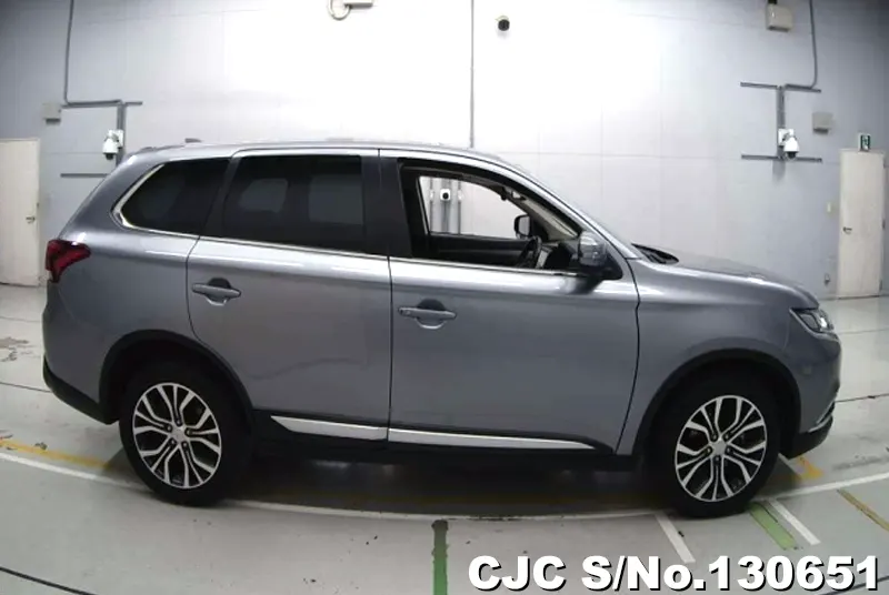 2017 Mitsubishi / Outlander Stock No. 130651