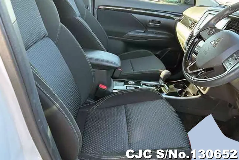 2019 Mitsubishi / Outlander Stock No. 130652