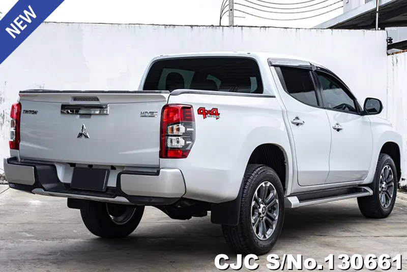 2022 Mitsubishi / Triton Stock No. 130661