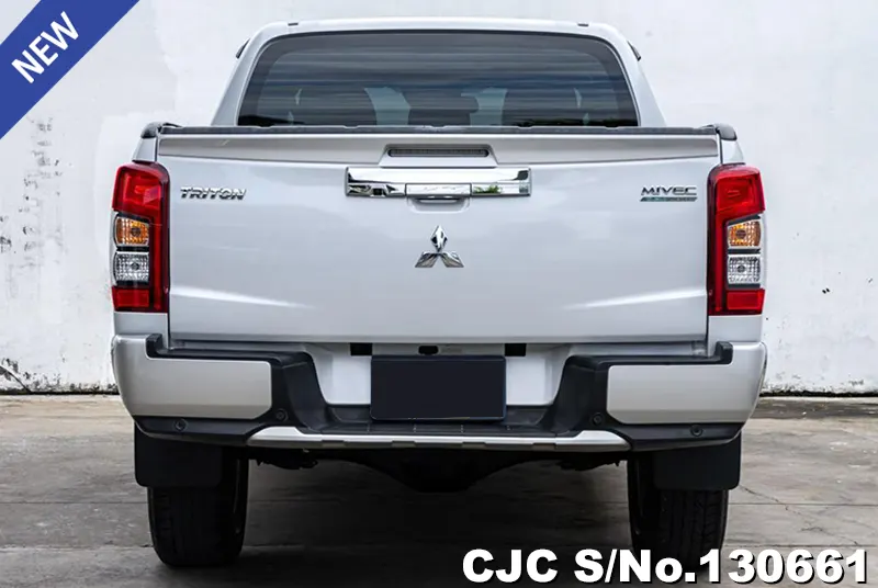 2022 Mitsubishi / Triton Stock No. 130661