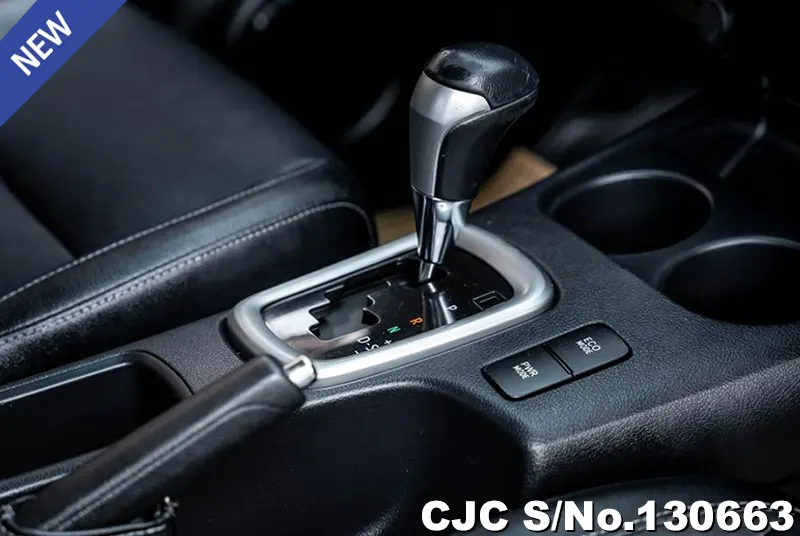 2018 Toyota / Hilux / Revo Stock No. 130663