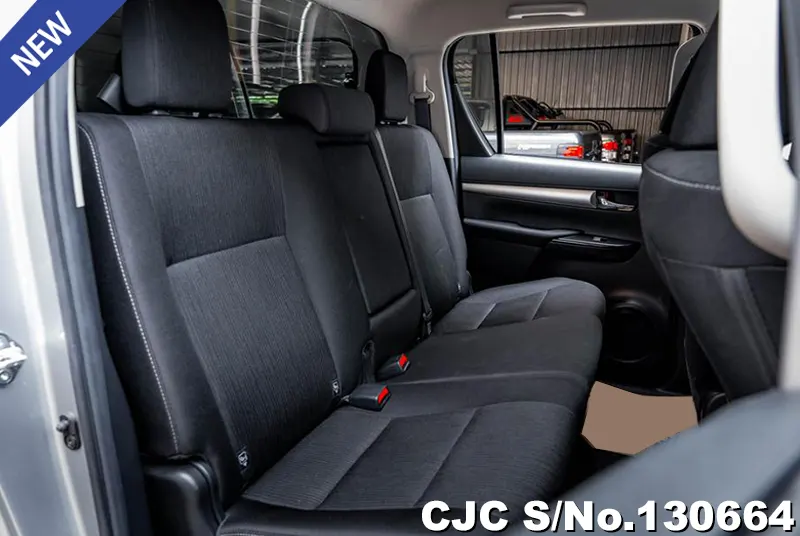 Toyota Hilux in Silver for Sale Image 10