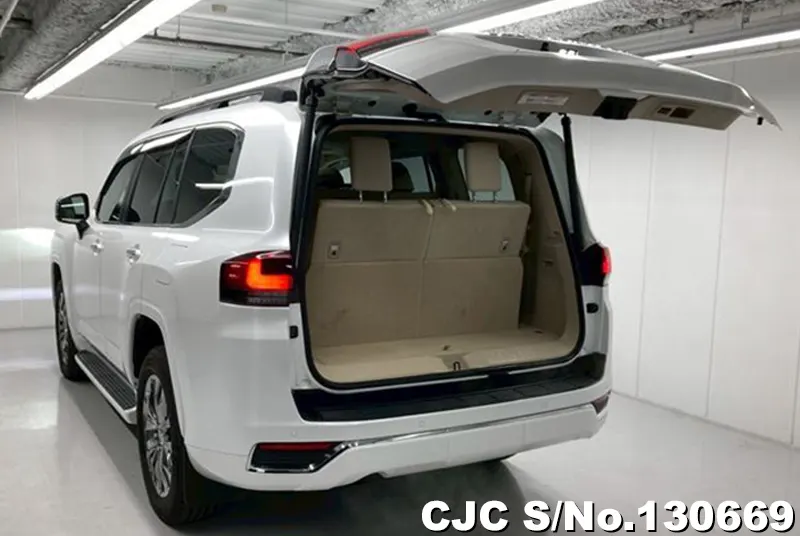 2024 Toyota / Land Cruiser Stock No. 130669