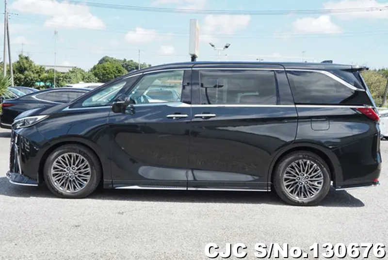 2024 Lexus / LM500h Stock No. 130676