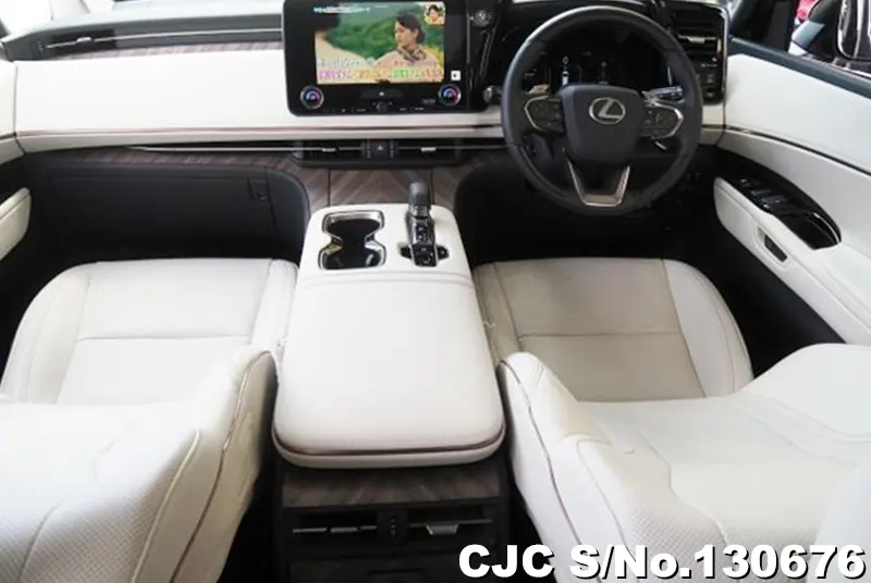 2024 Lexus / LM500h Stock No. 130676