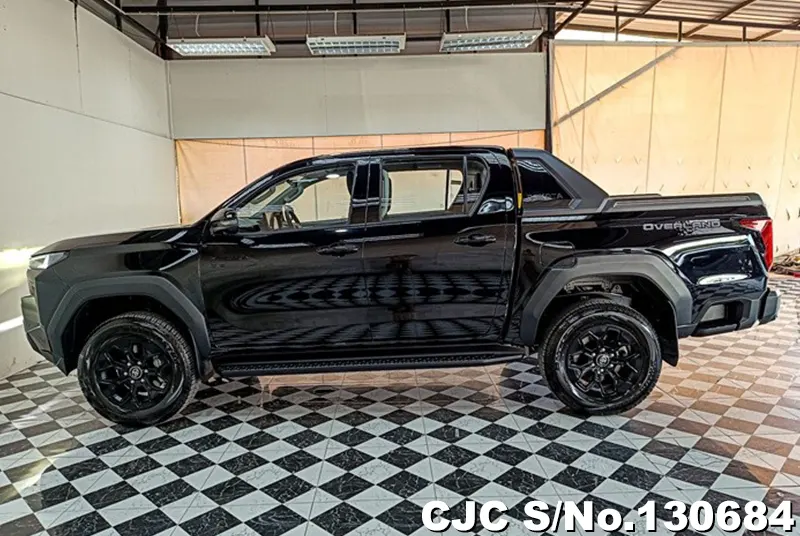 Toyota Hilux in Attitude Black Mica for Sale Image 8