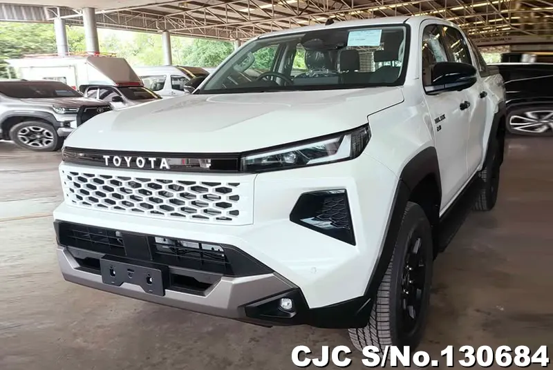 Toyota Hilux in White for Sale Image 2