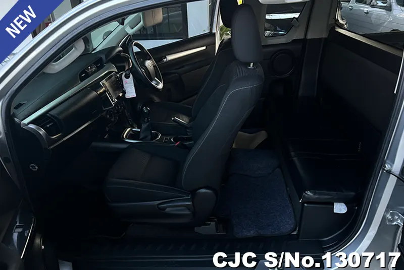 2021 Toyota / Hilux / Revo Stock No. 130717