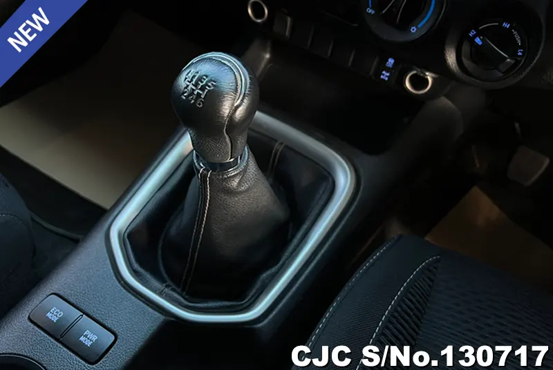 2021 Toyota / Hilux / Revo Stock No. 130717